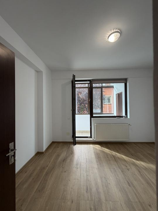 3 camere | Bloc 2017 | 67 mp utili + balcon 9,10 mp | Comision 0%