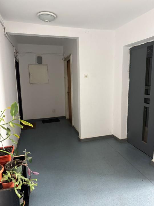 Trapezului – str. Becatei, 2 camere, 52 mp.  