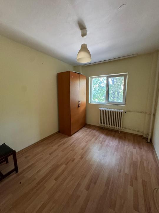Panduri-13 Septembrie apartament 4 camere birou 95 mp